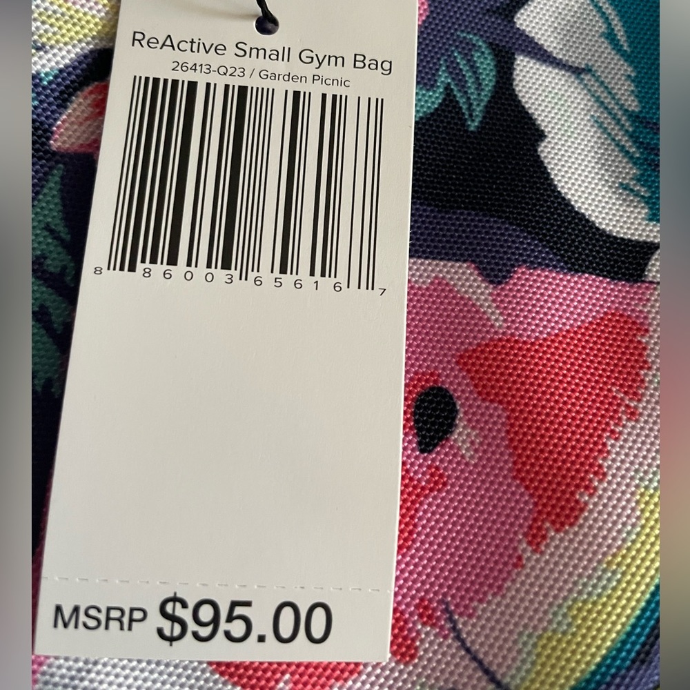 NWT Vera Bradley Small Gym Bag in Reactive in Garden Picnic - Picture 2 of 8